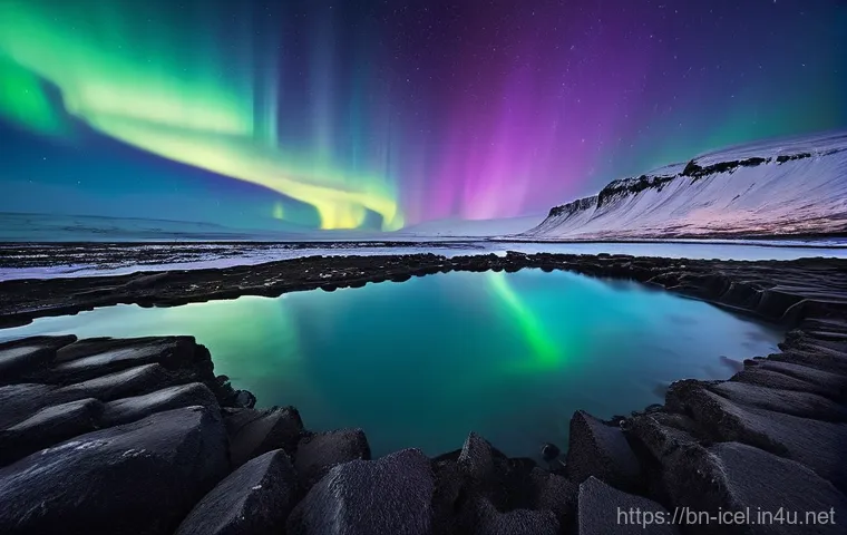 아이슬란드 vs 알래스카 자연 환경 - **Prompt:** A breathtaking Icelandic landscape at twilight. In the foreground, steam rises from natu...